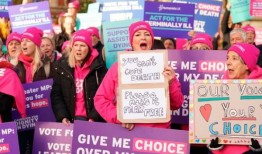 英国议会正在就协助死亡进行“姗姗来迟”的辩论