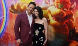 克里斯·普拉特和凯瑟琳·施瓦辛格宣布第三个孩子出生